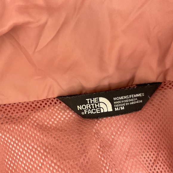 The North Face Women's Resolve Rain Jacket - Picture 6 of 8